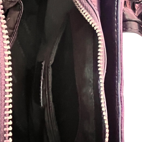 Purple handbag/purse and wallet. - Picture 5 of 16